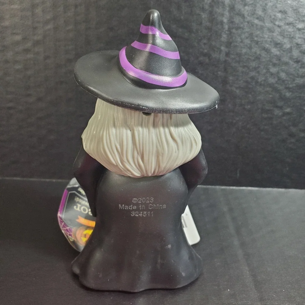 Halloween Witch Cackling Light Up Flash Motion Sensor Plastic Blow Mold 6